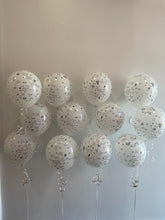 Load image into Gallery viewer, Staggered 3 Balloon Bouquet