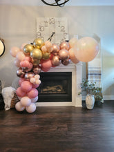 Load image into Gallery viewer, 9Ft Balloon Cluster