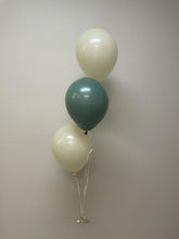 Load image into Gallery viewer, Staggered 3 Balloon Bouquet