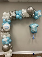 Load image into Gallery viewer, 11 Ft Balloon Cluster