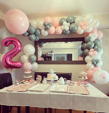 Load image into Gallery viewer, 9Ft Balloon Cluster